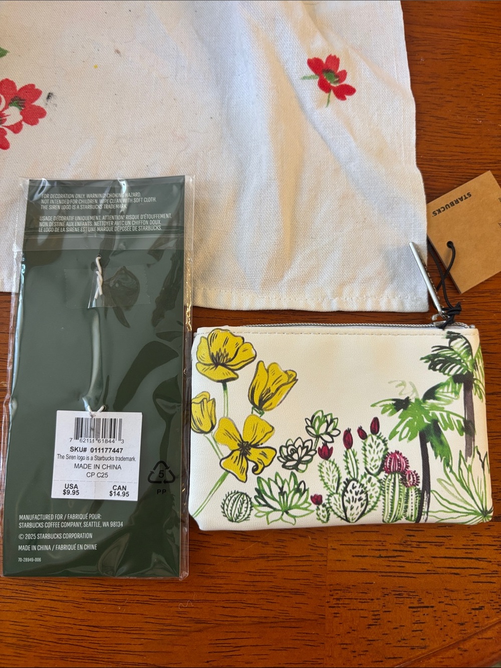 New! Starbucks Keychain & CA card pouch - Picture 2 of 4